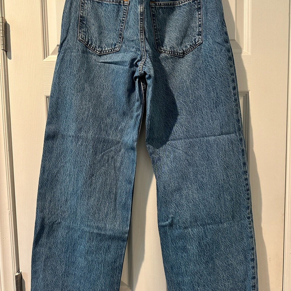 Abercrombie & Fitch Ultra Loose Low Rise Jeans - Picture 4 of 8